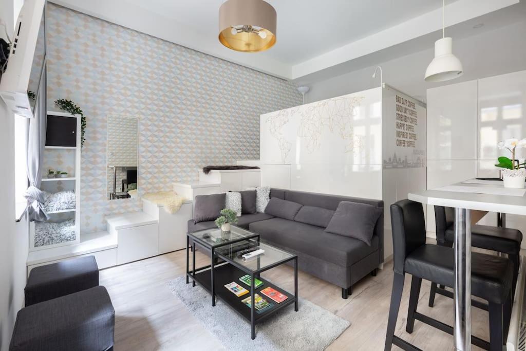 Budapest & Coffee Apt By Nw ภายนอก รูปภาพ